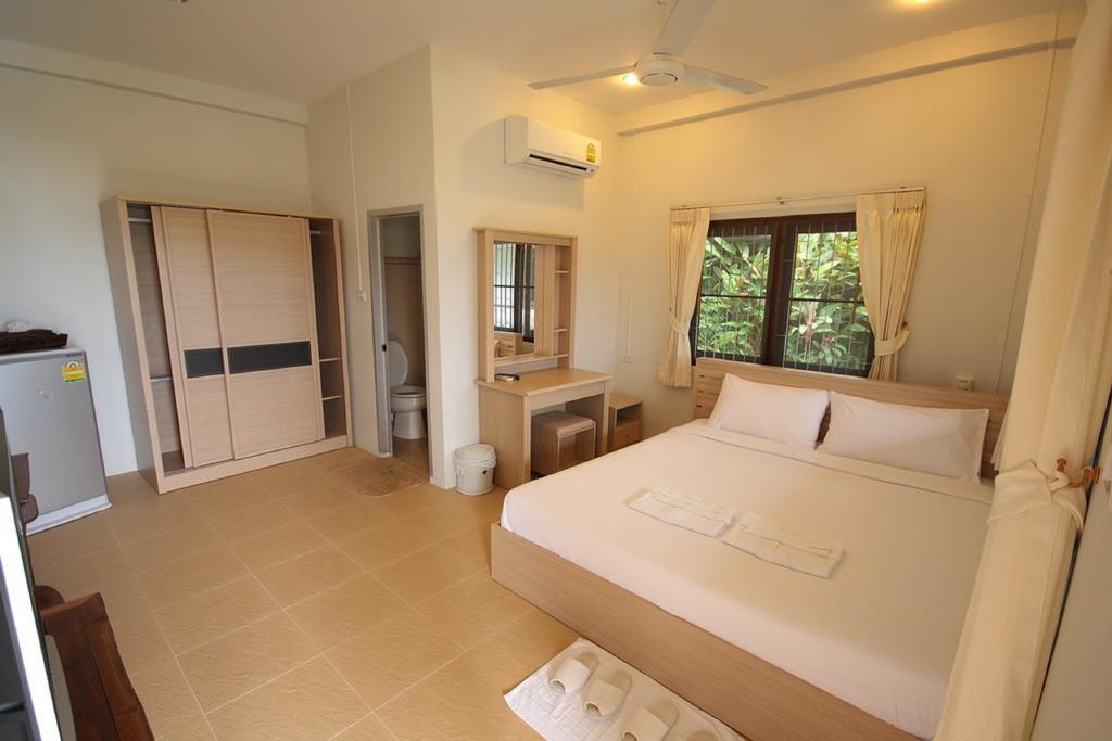 Kata Hiview Resort Karon Room photo